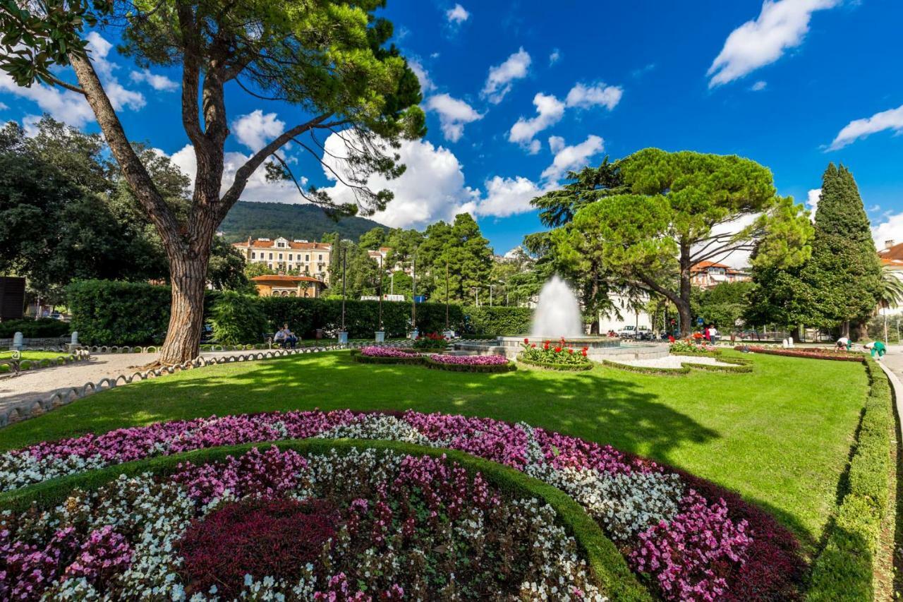 Villa Angeli Opatija Luaran gambar